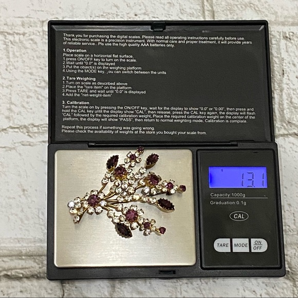 Vintage Unsigned Amethyst/Clear Austrian Crystal Flower Bouquet Brooch - Picture 10 of 14